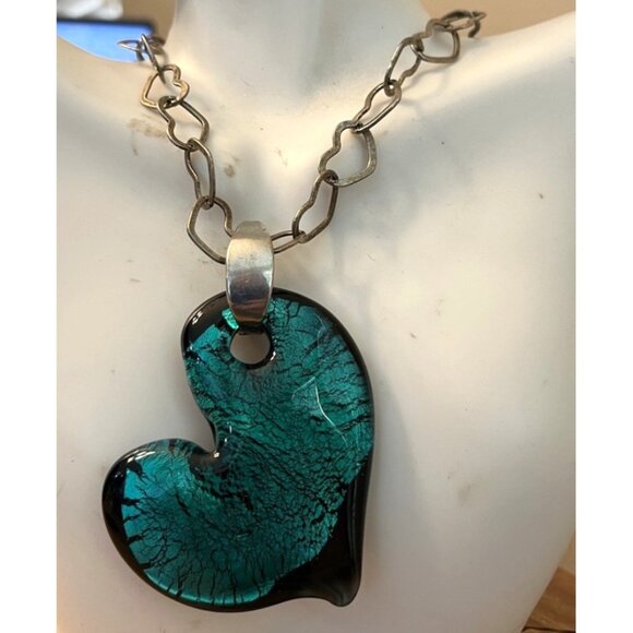Murano Glass Italy Green Glass Heart Pendant Necklace Silver Tone Heart Chain - Picture 1 of 6